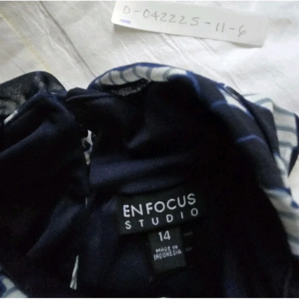 En Focus Studio Maxi Dress Women's Sz 14 Blue Gray Sleeveless Floral‎ Mock Neck - Picture 12 of 14